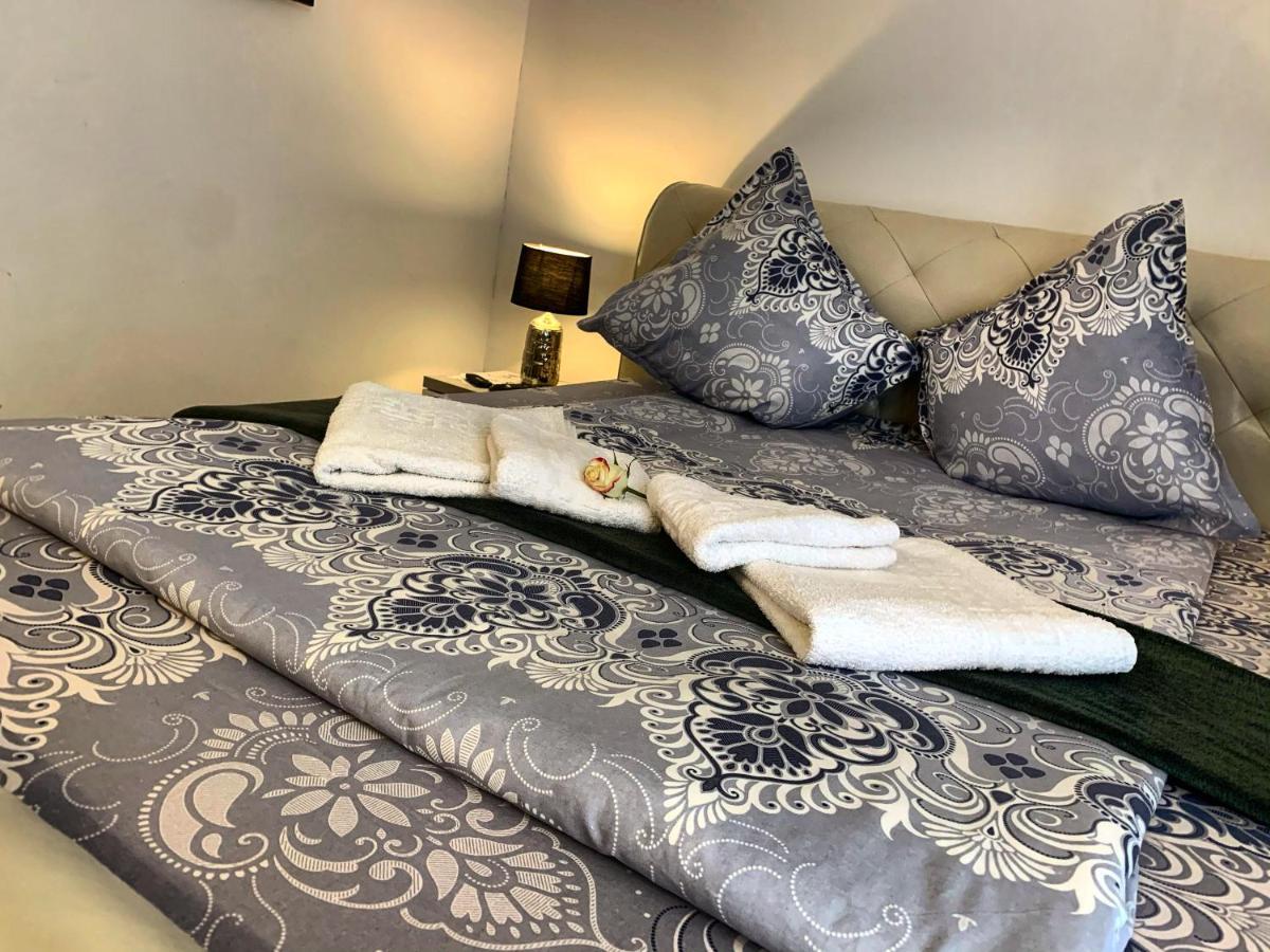 Seasons Apartments Брашов Екстер'єр фото