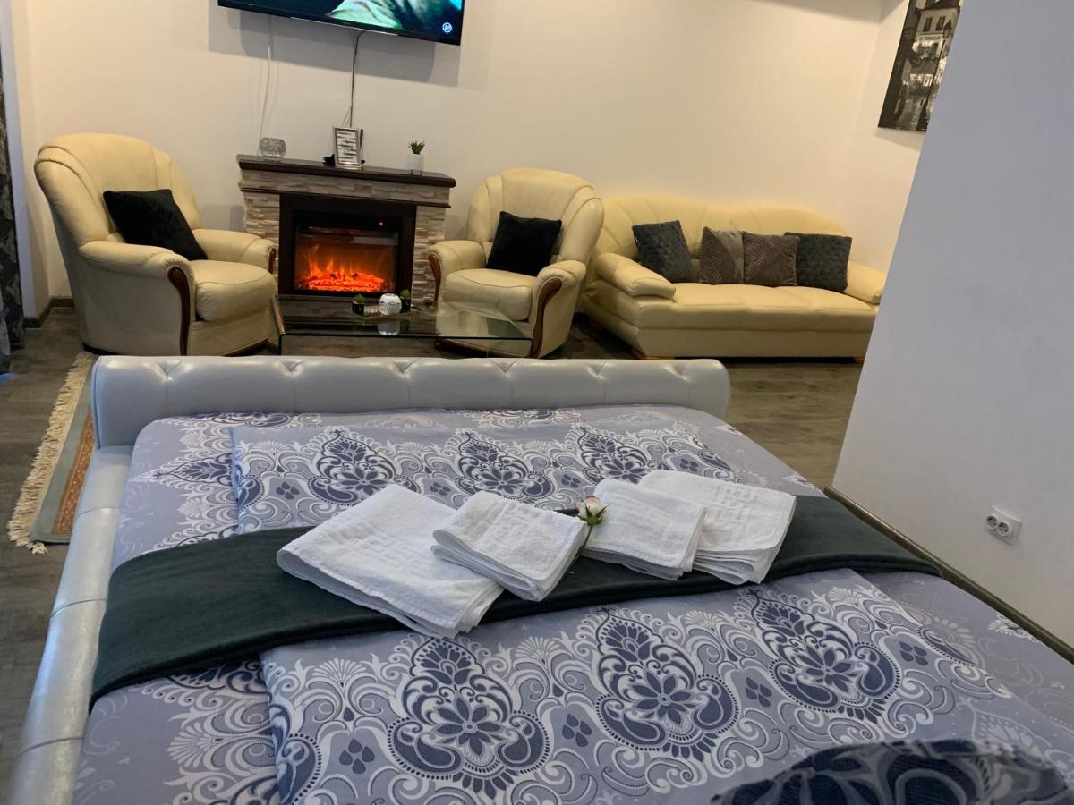 Seasons Apartments Брашов Екстер'єр фото